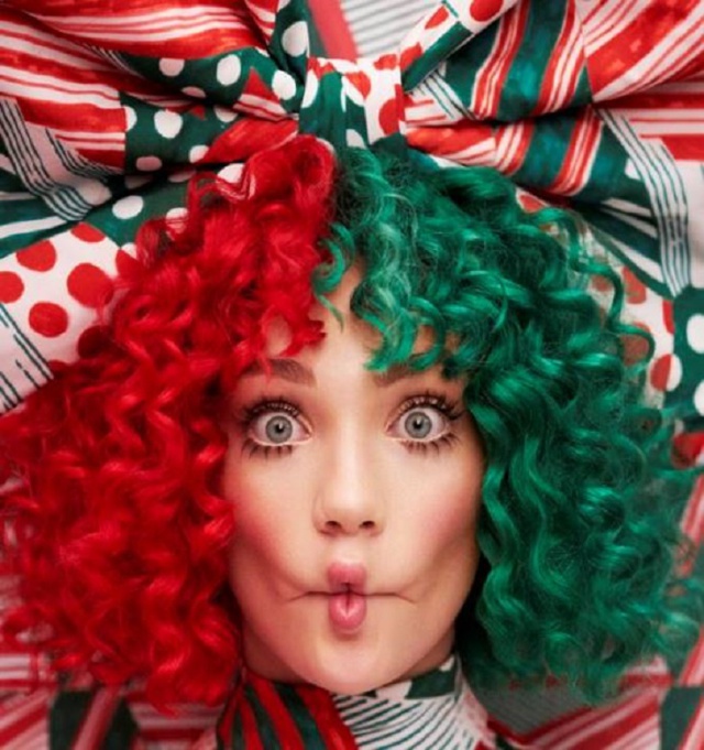 ¡Ya comienzan a llegar los albumes navideños! La primera en anunciar el suyo es Sia.