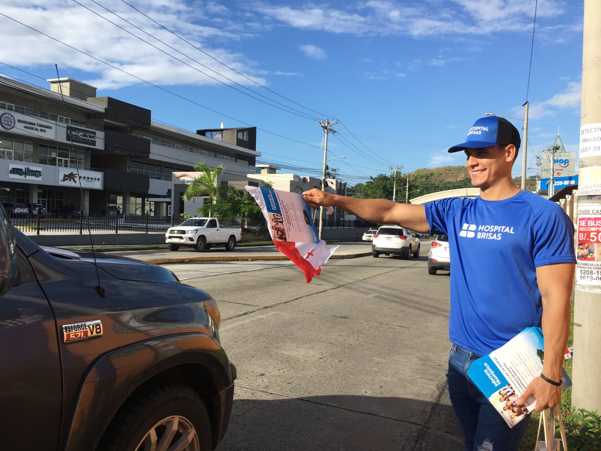 Banderitas con Hospital Brisas